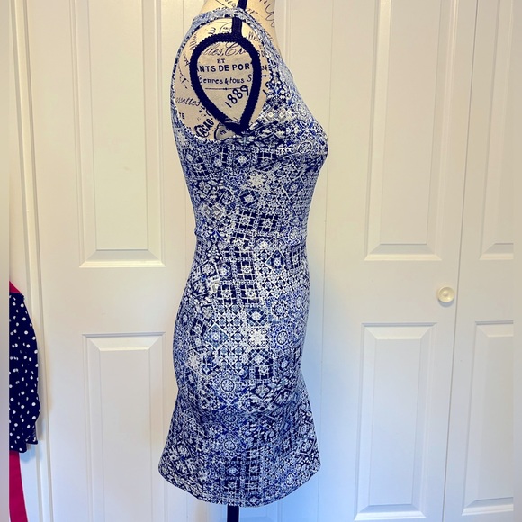 Casual Bodycon Summer Dress - Picture 3 of 4